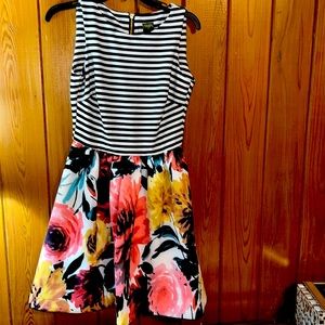Beautiful and lovely stripped and floral Taylor dress- size 4. Brand new-tags on